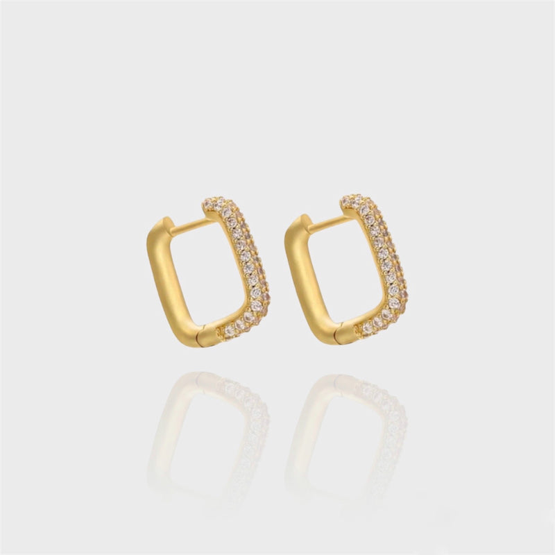 Billie Hoops