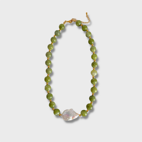 Green Jade Bead and Pearl Necklace